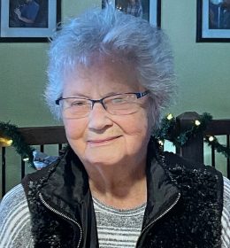 Landcastle, Janet, Photo